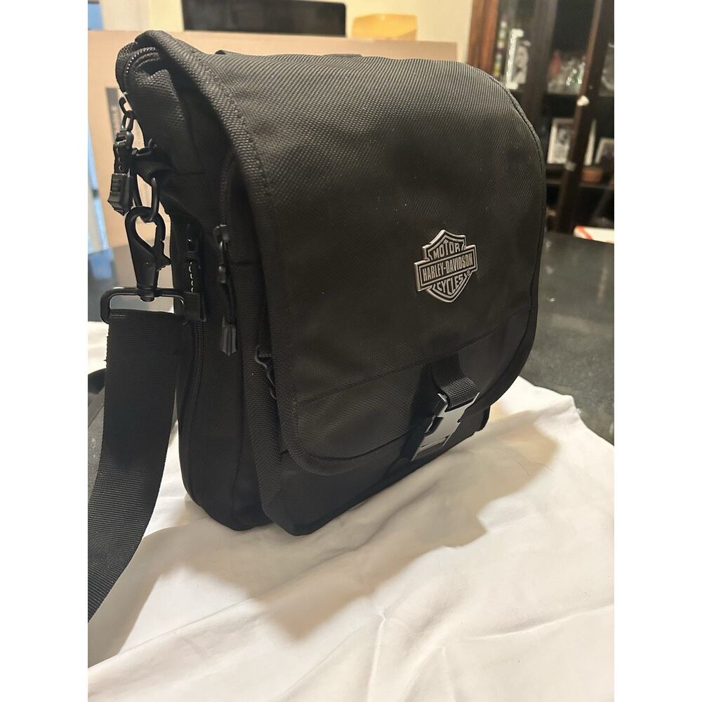 Harley Davidson Crossbody Mail Bag Zippers Pockets Adjustable Strap Black